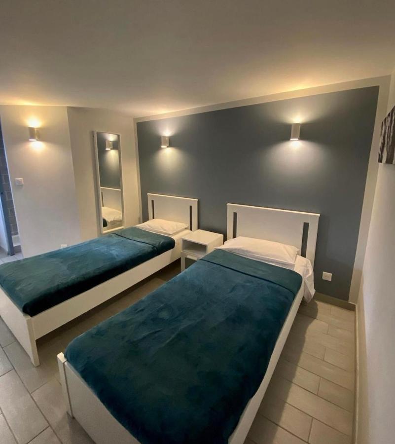 Hotel Aix 2*