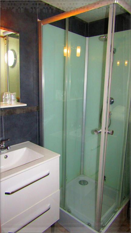 Hotel Aix 2*